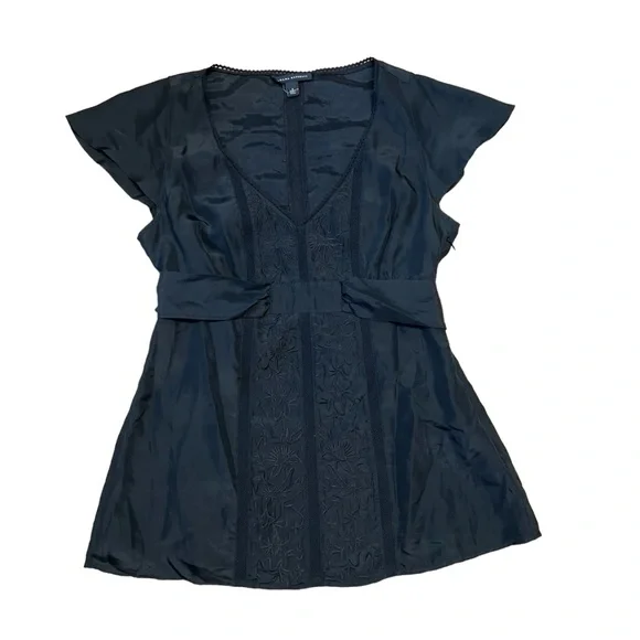 Banana Republic - Womens Embroidered Silk Blouse Sz 2 - Picture 6 of 12